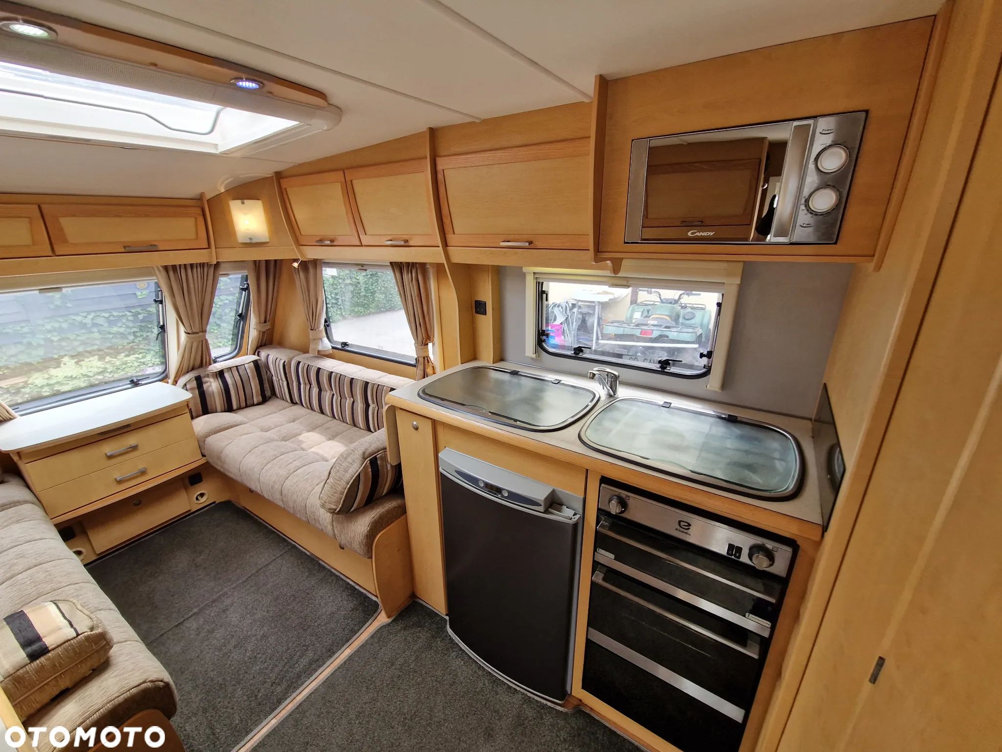 Elddis Xplore 402 - 16