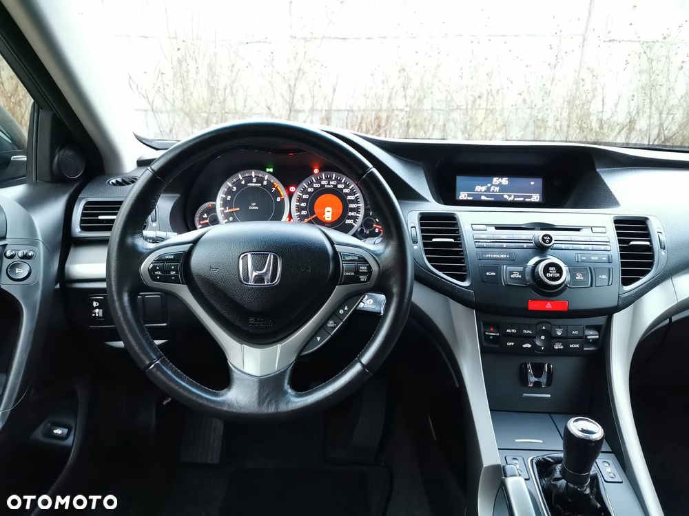 Honda Accord 2.0 Elegance - 25