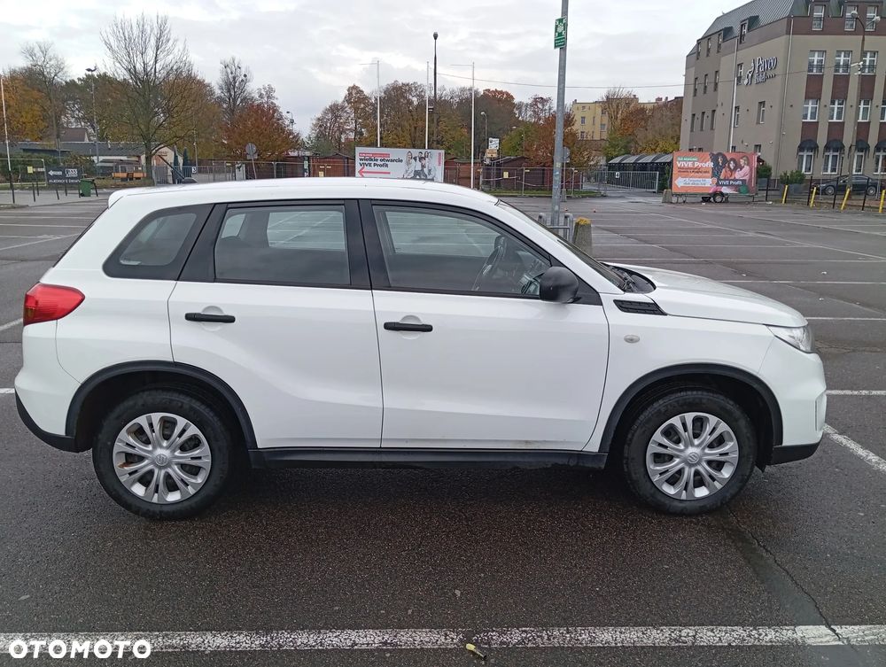 Suzuki Vitara 1.6 Comfort 2WD - 4