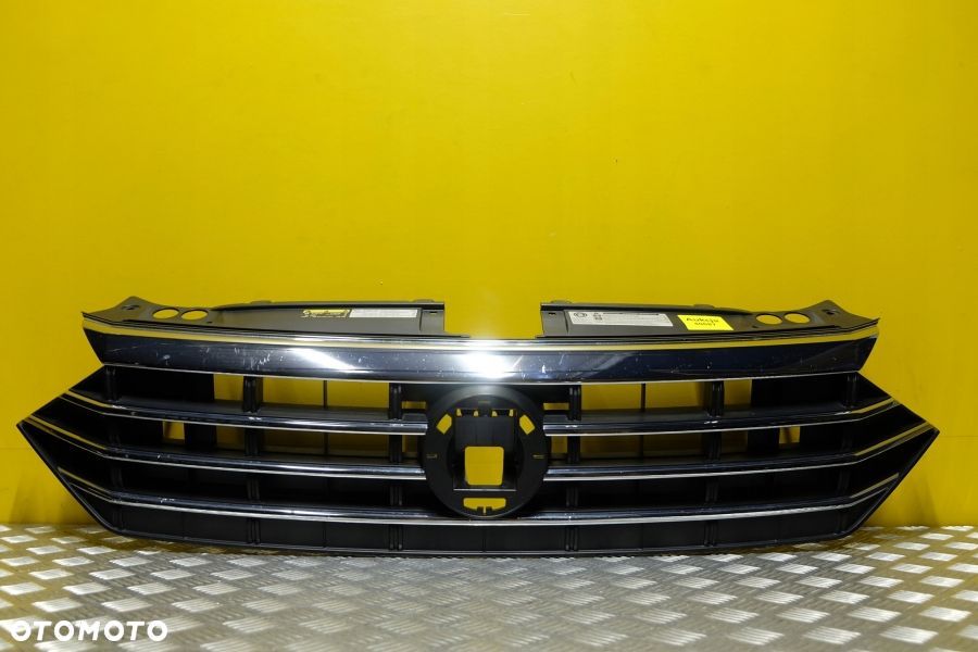 VW JETTA 2019 2020- GRILL ATRAPA PRZÓD CHROM USA - 1