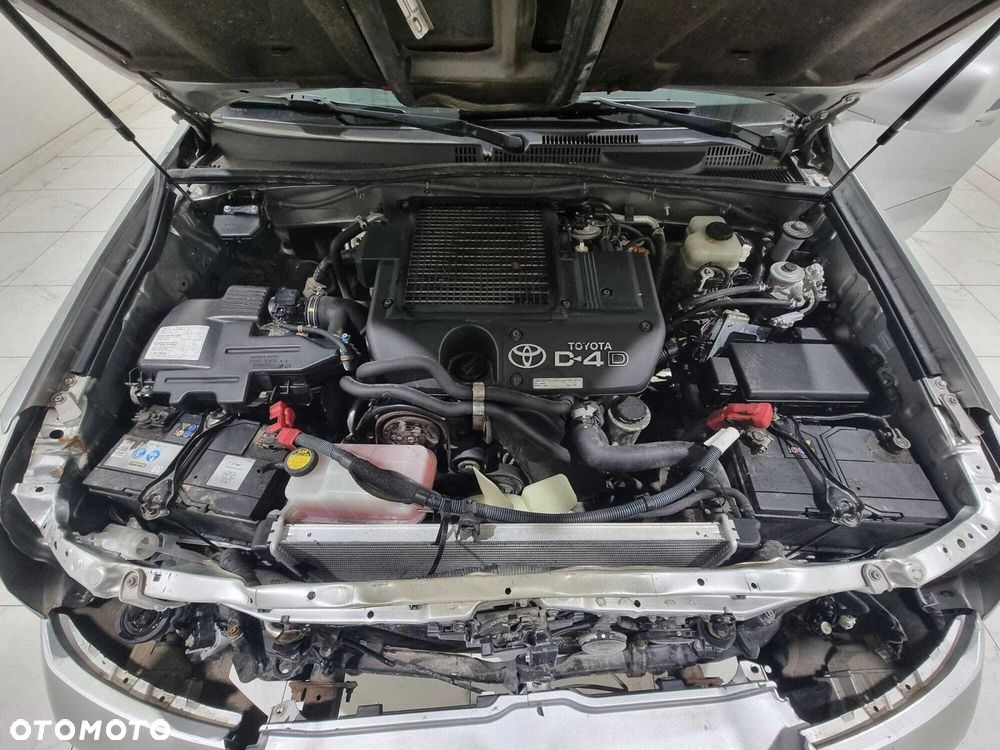 Toyota Land Cruiser - 26