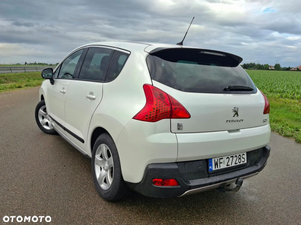 Peugeot 3008 2.0 HDi HYbrid4 - 3