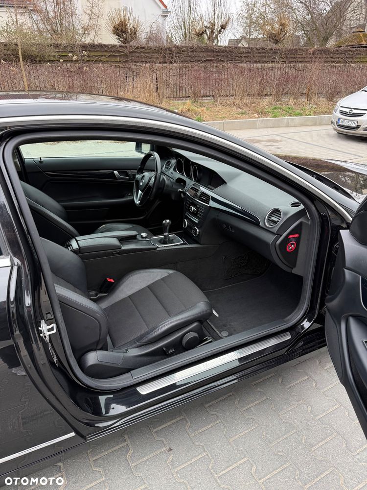 Mercedes-Benz Klasa C 180 BlueEFFICIENCY - 18