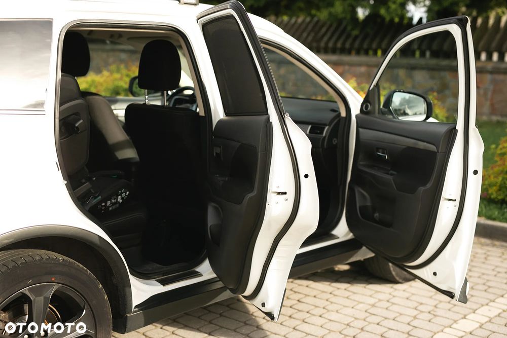 Mitsubishi Outlander 2.2 DID Intense + 4WD - 11