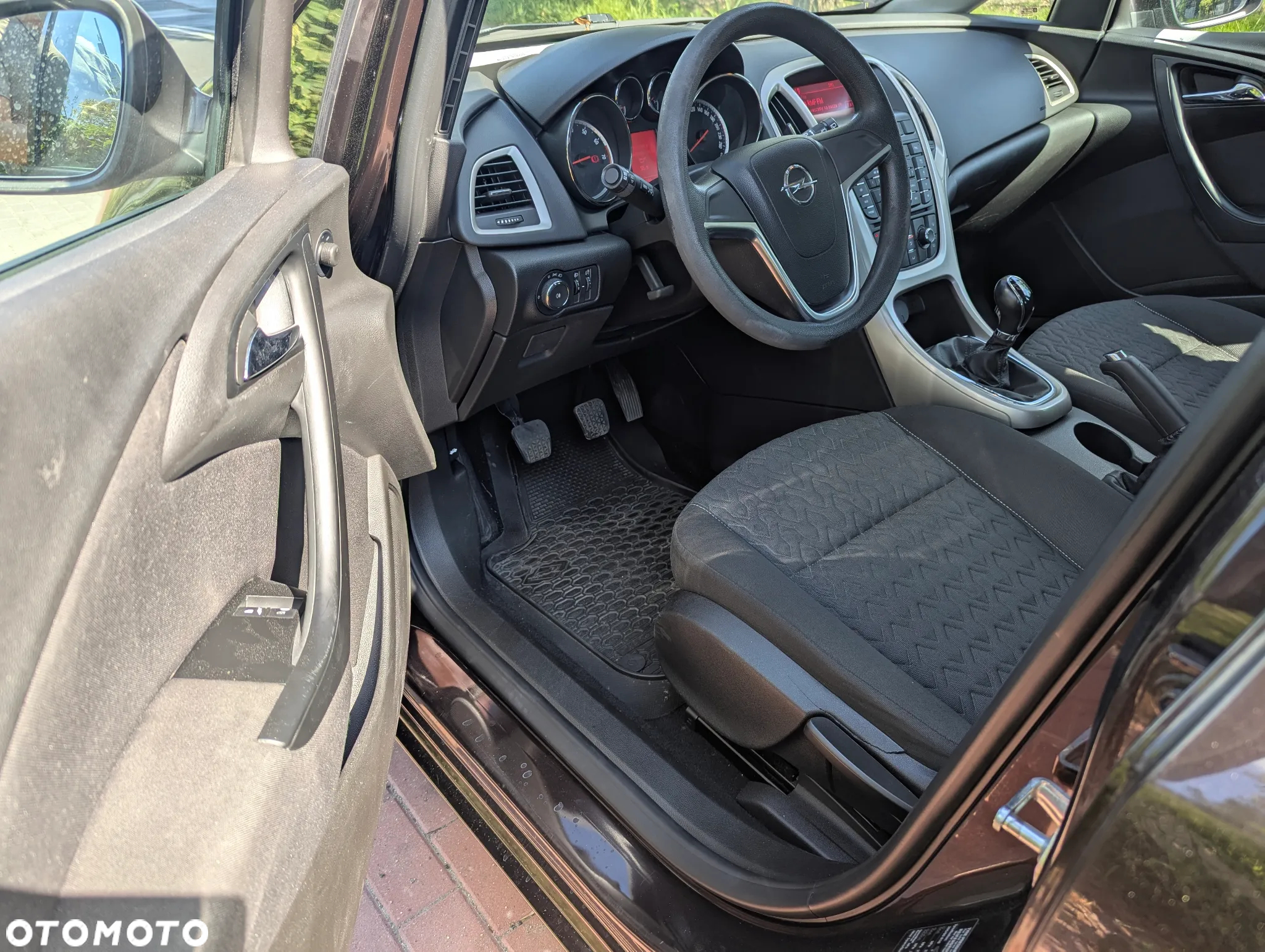 Opel Astra IV 1.4 T Active - 9