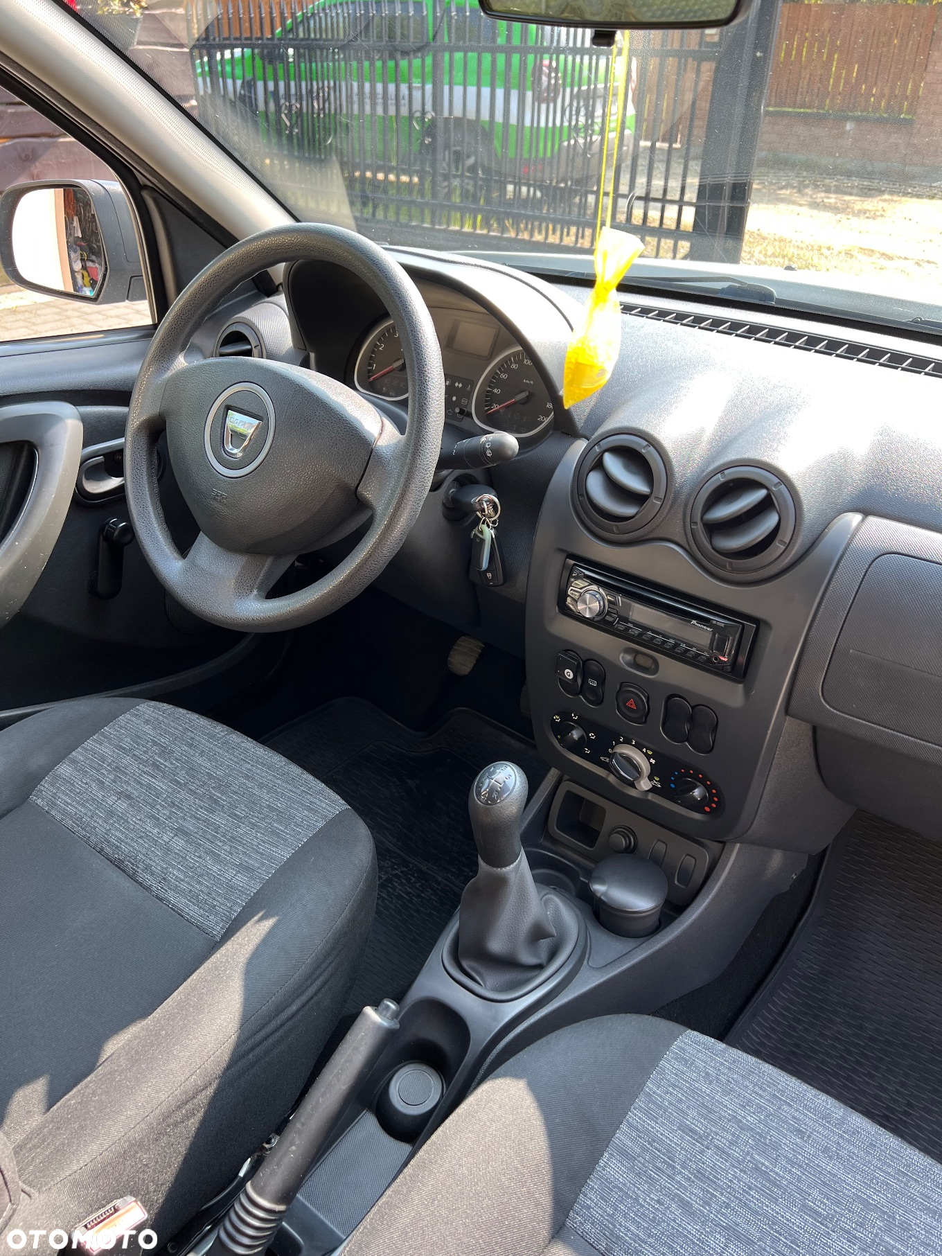 Dacia Duster 1.6 - 15
