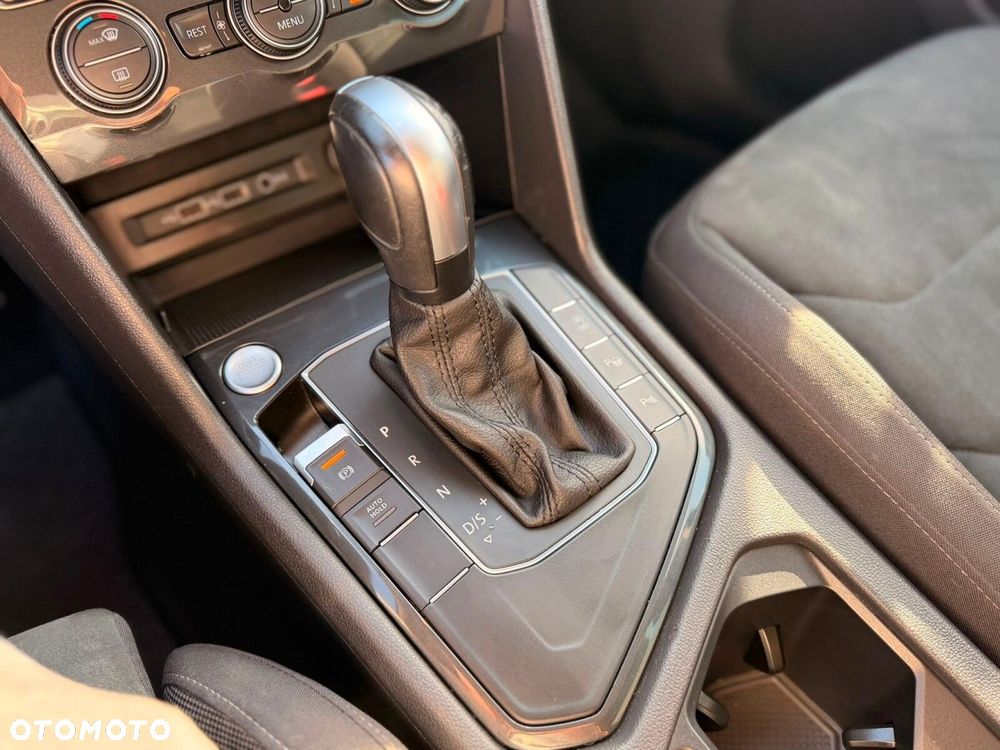 Volkswagen Tiguan - 13