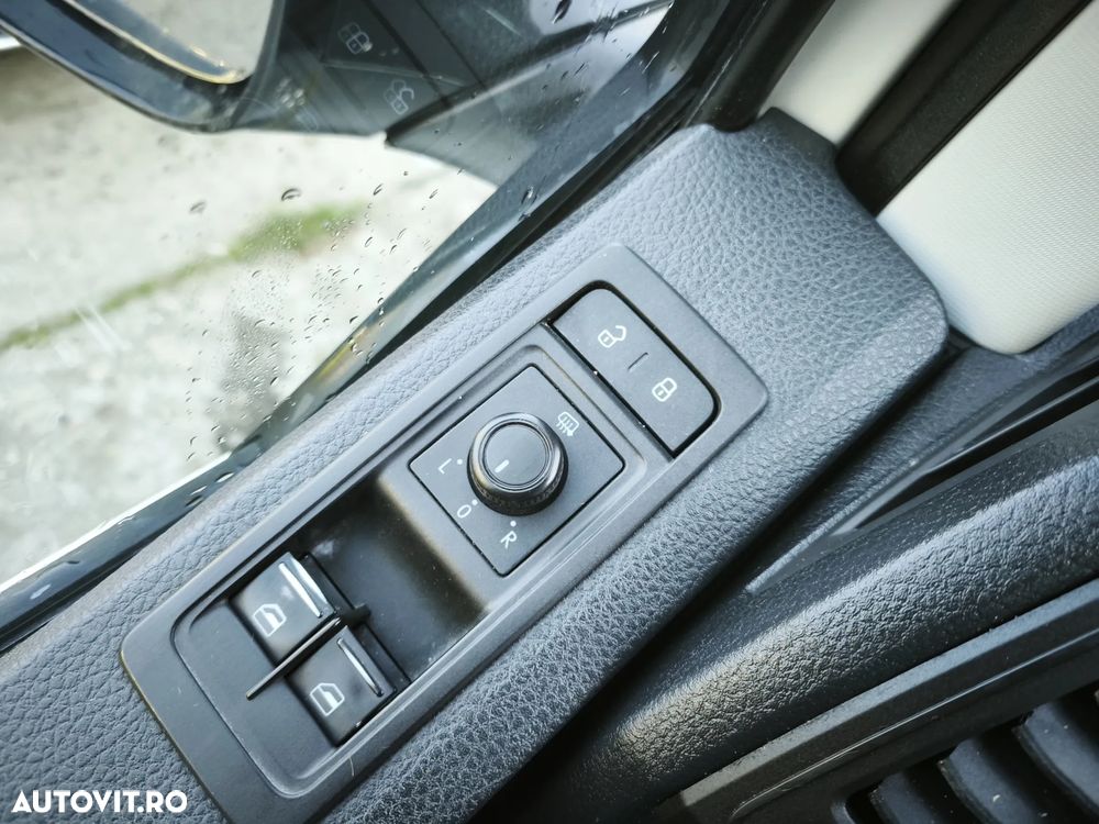 Volkswagen Caravelle KR Comfortline - 20