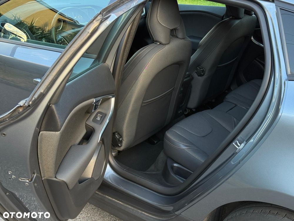 Volvo V40 Cross Country D3 Geartronic Momentum - 23