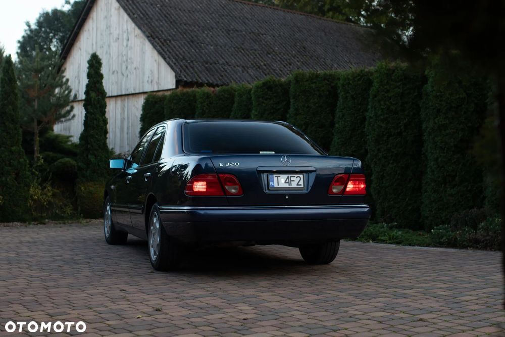 Mercedes-Benz Klasa E 320 Avantgarde - 3