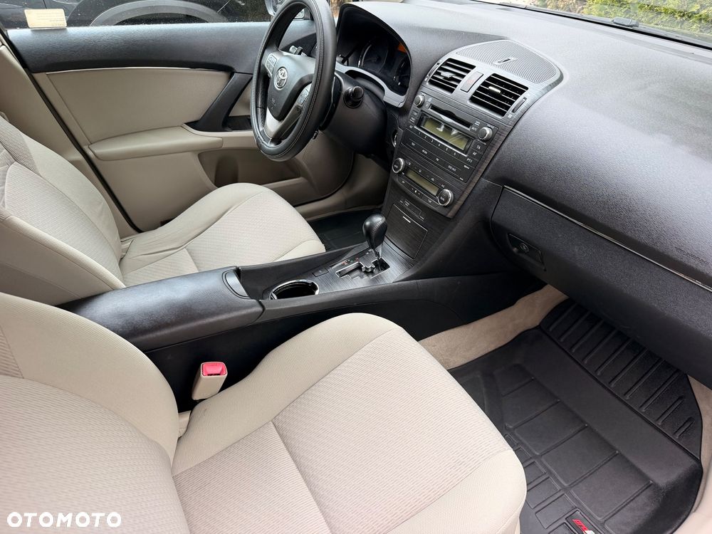 Toyota Avensis 2.0 Sol plus MS - 5