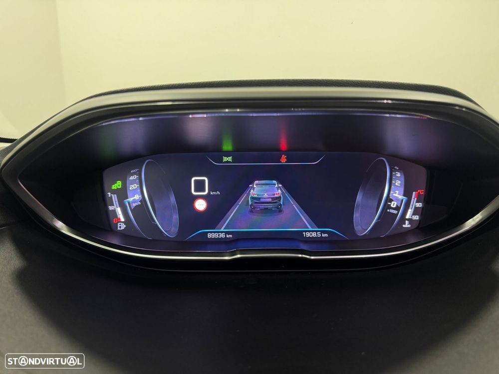 Peugeot 3008 1.2 PureTech Allure EAT8 - 32