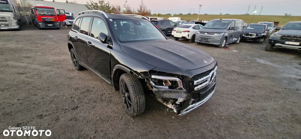 Mercedes-Benz GLB 200 d 4-Matic 8G-DCT - 4