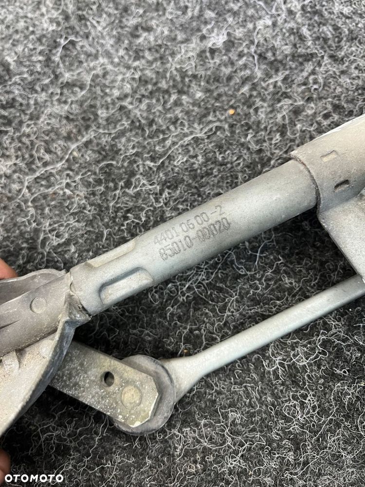 toyota yaris I HB lift mechanizm wycieraczek 851100D020 - 3