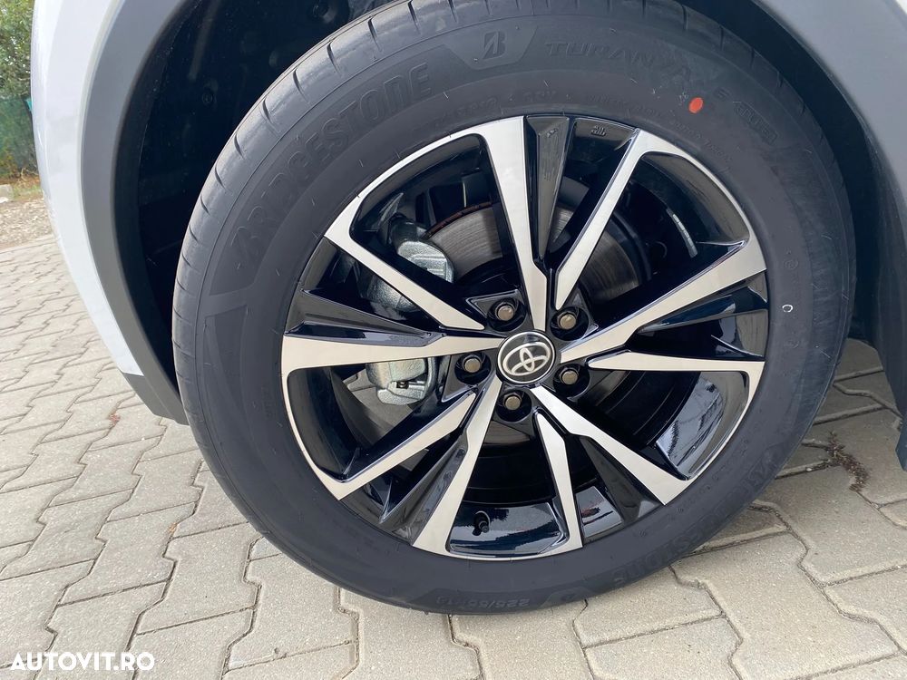 Toyota C-HR - 15