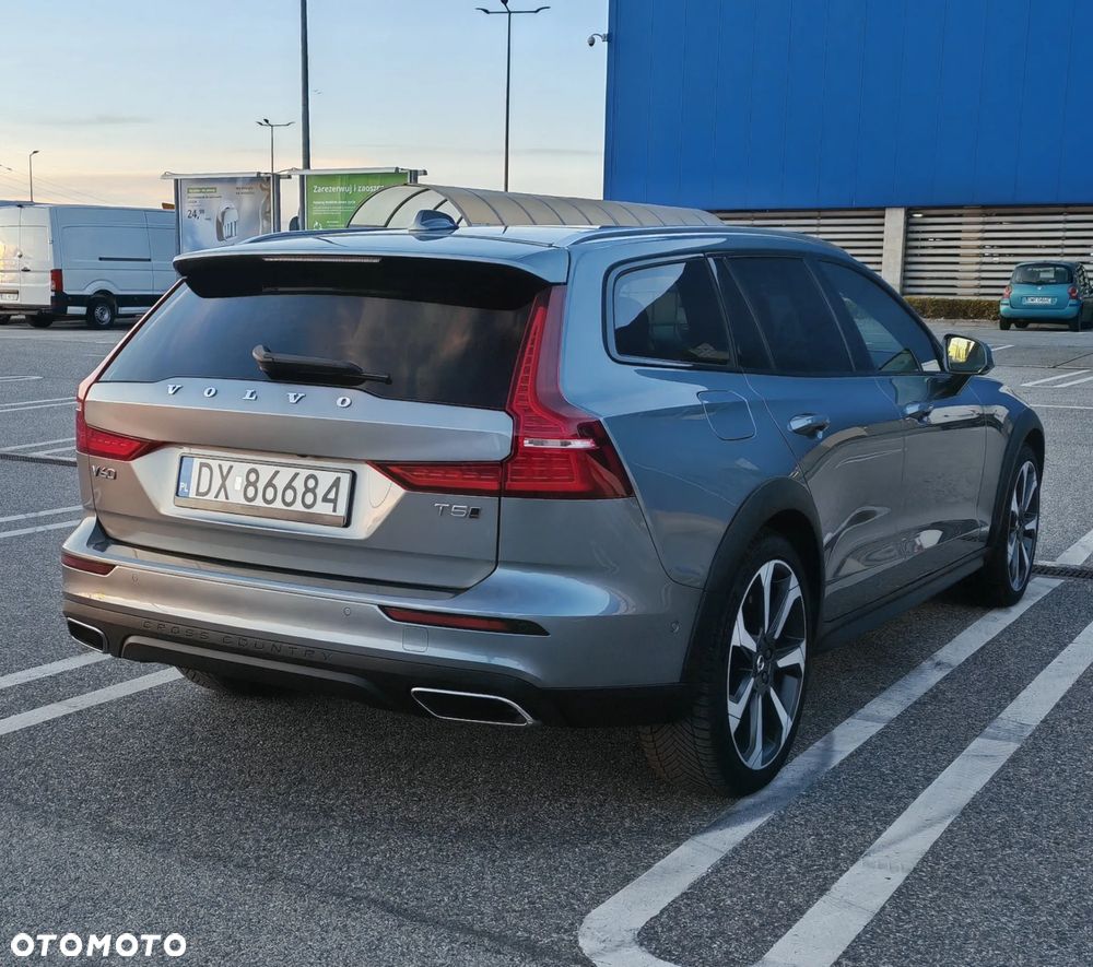 Volvo V60 Cross Country T5 AWD Geartronic Pro - 6