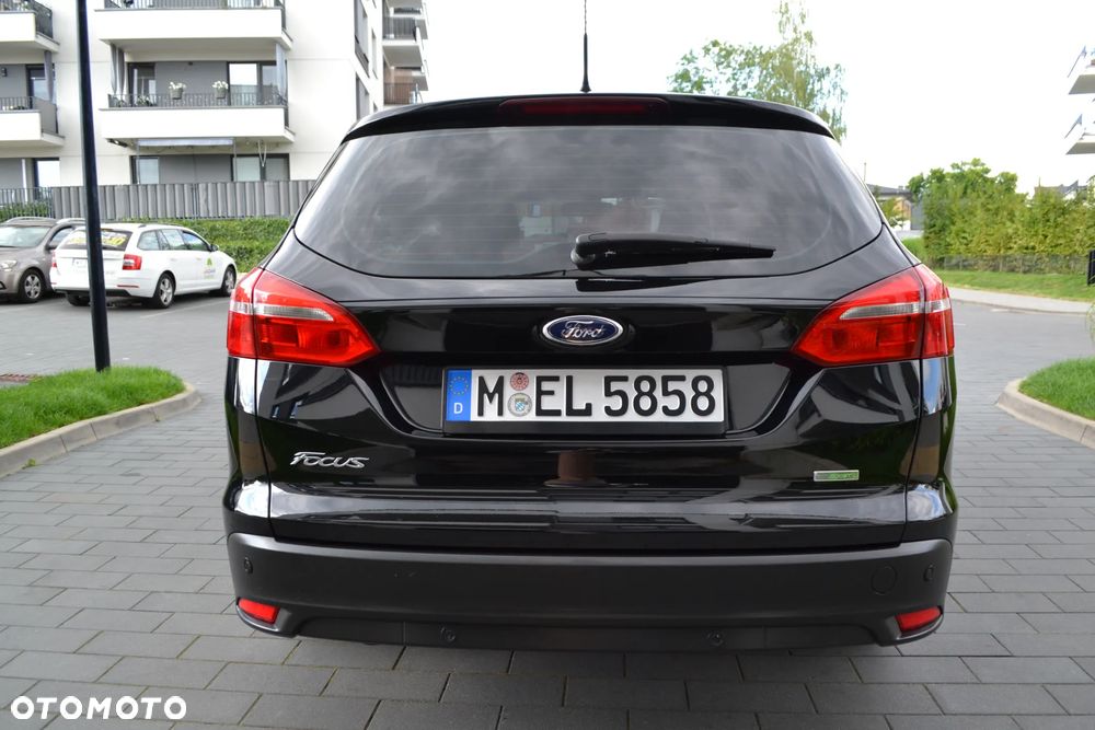 Ford Focus SW 1.0 EcoBoost Titanium - 6