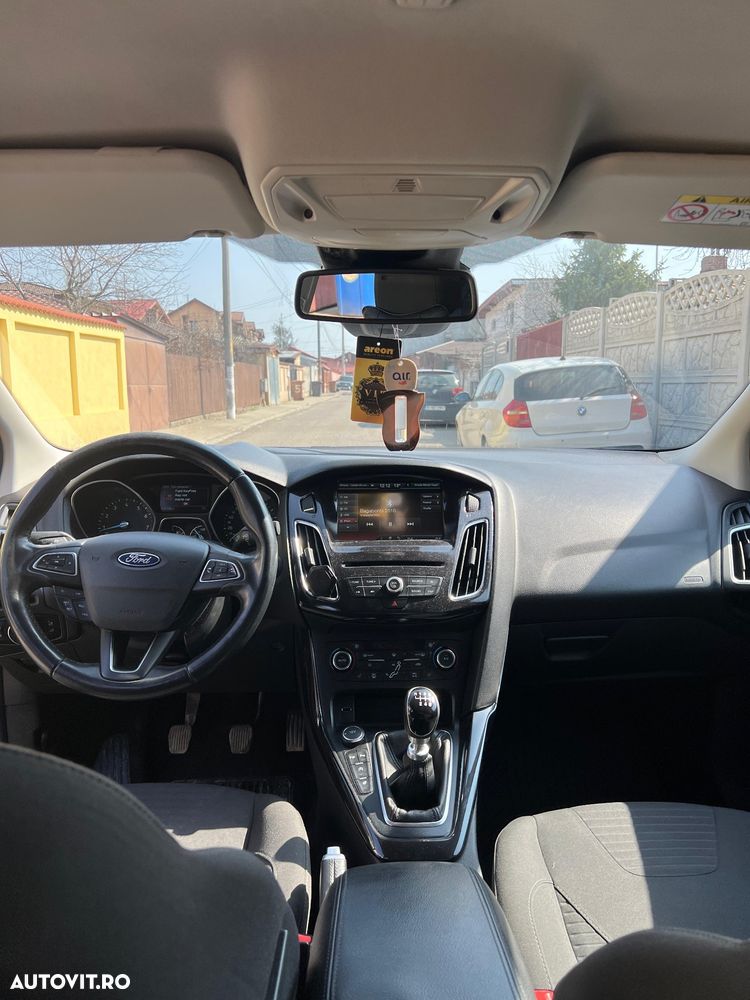 Ford Focus 1.5 EcoBoost Titanium - 2