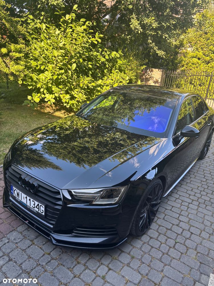 Audi A4 Limousine - 1