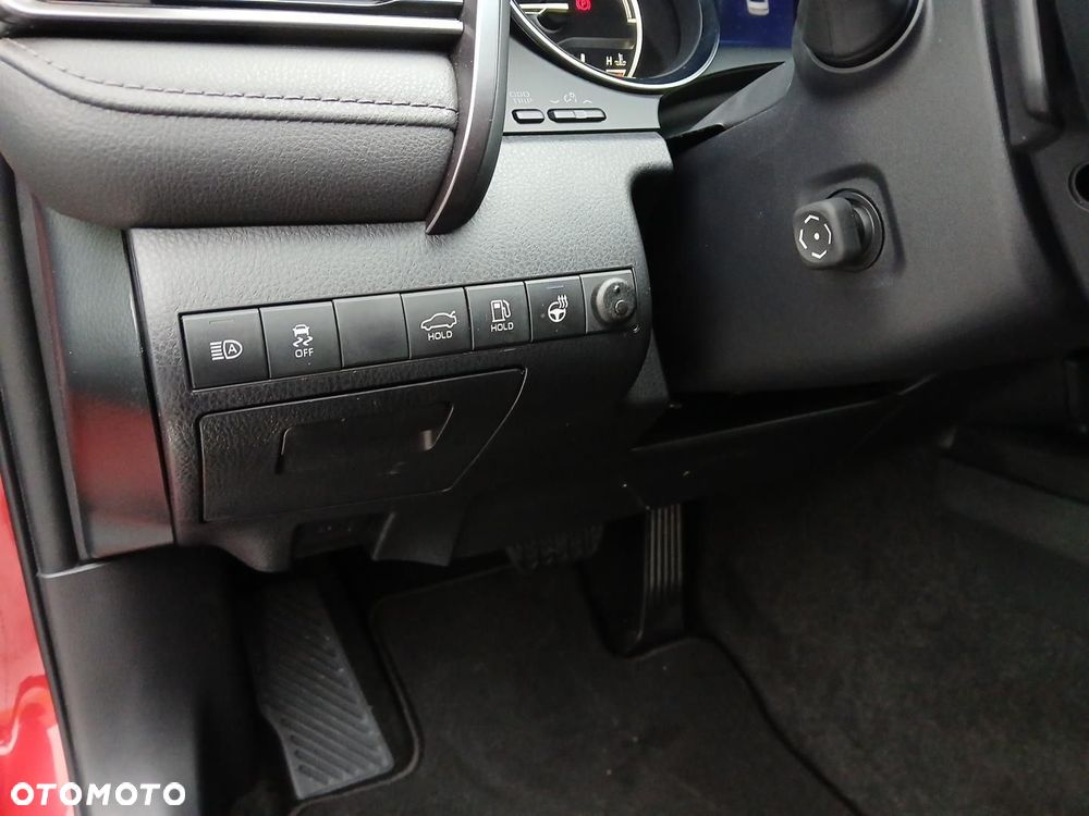 Toyota Camry 2.5 Hybrid Executive CVT - 34