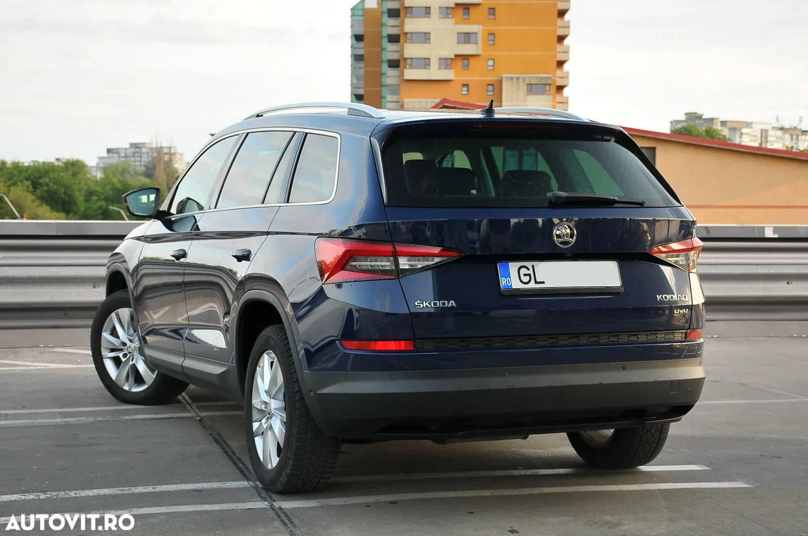 Skoda Kodiaq 2.0 TDI 4X4 DSG Sportline - 4