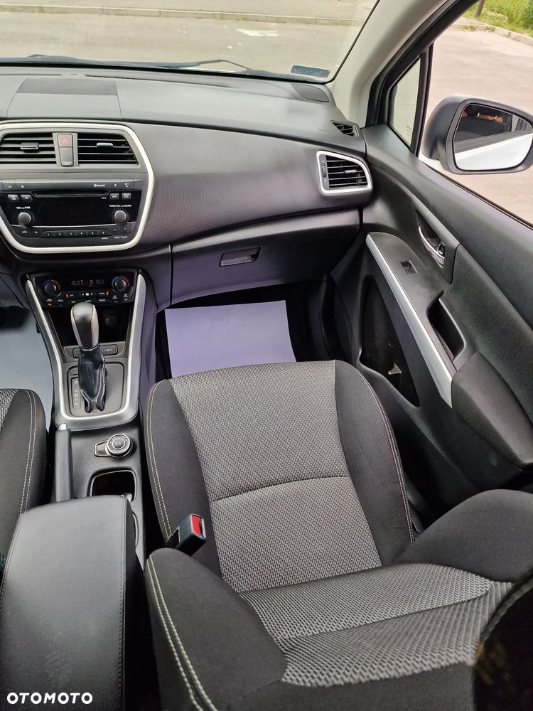 Suzuki SX4 S-Cross 1.6 Premium Plus 4WD CVT - 18