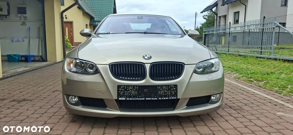 BMW Seria 3 325i - 1