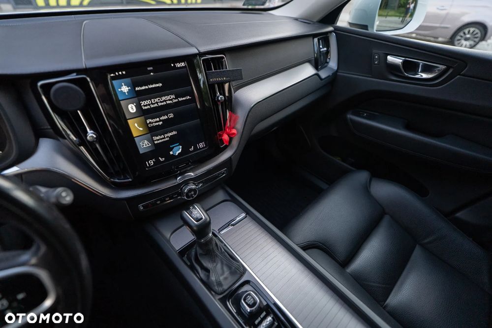 Volvo XC 60 D5 SCR AWD Inscription - 26