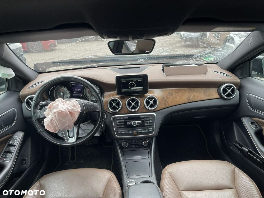 Mercedes-Benz GLA 220 CDI 4Matic 7G-DCT Style - 7