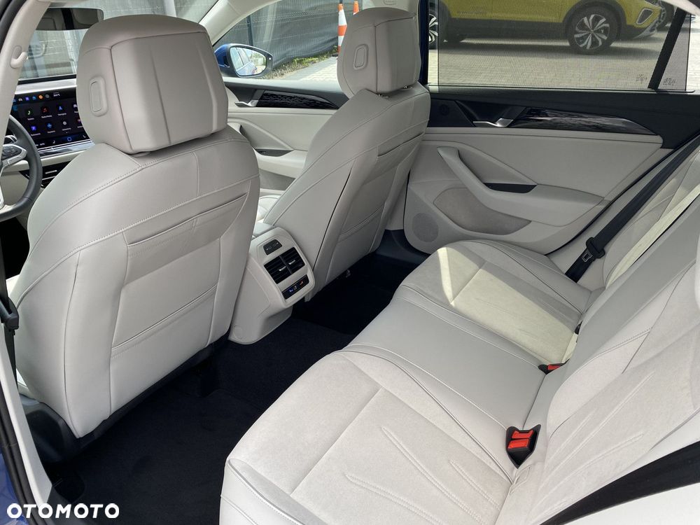 Volkswagen Passat Variant 1.5 TSI ACT mHEV Elegance DSG - 20