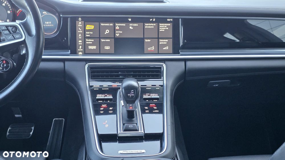 Porsche Panamera 4S - 12