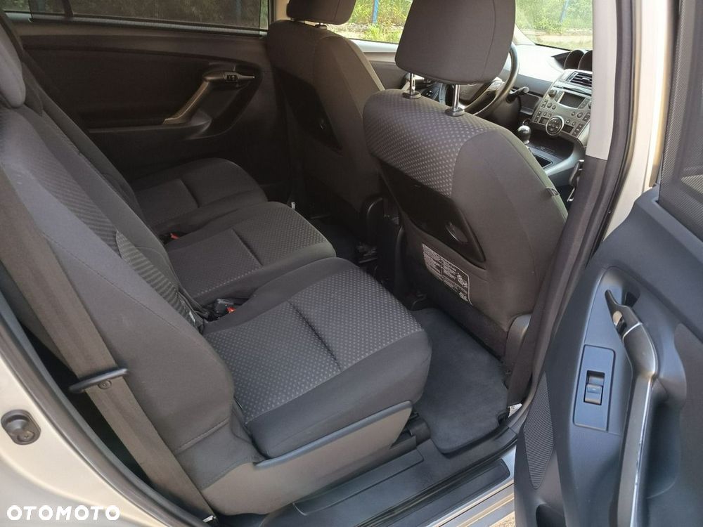 Toyota Verso - 12