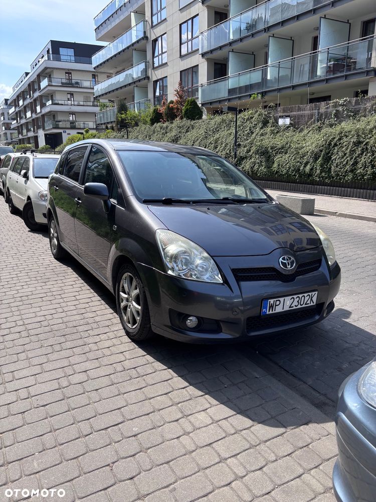 Toyota Corolla Verso - 2