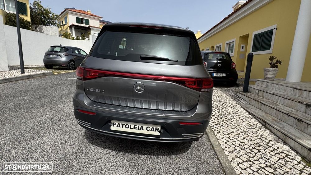 Mercedes-Benz EQB 250 Progressive - 3