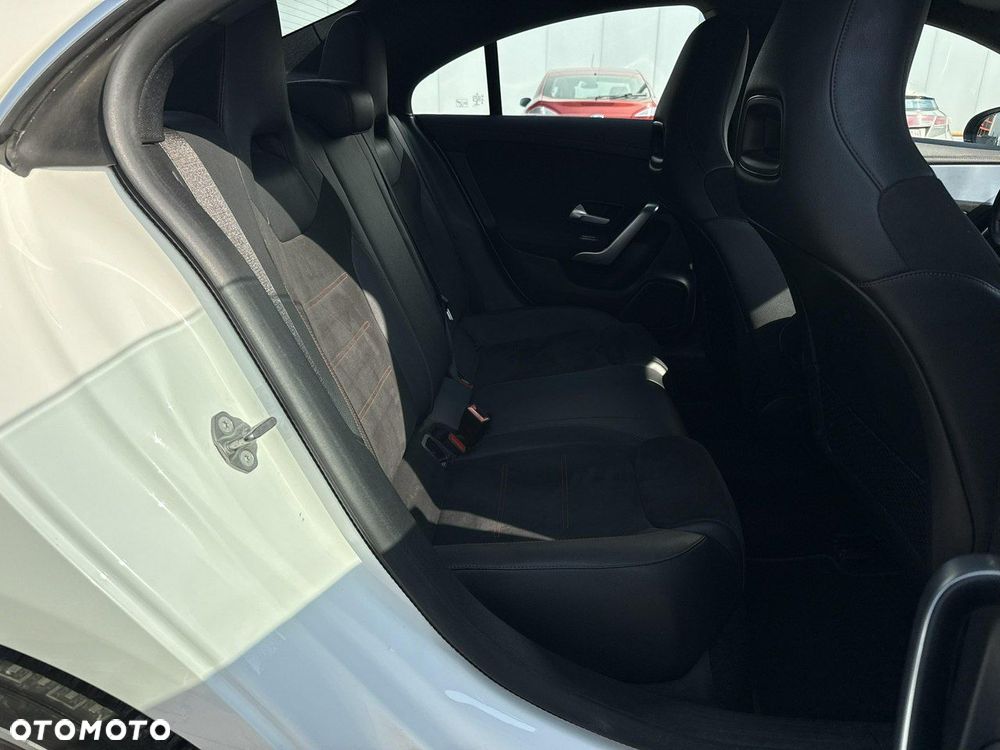 Mercedes-Benz CLA - 18