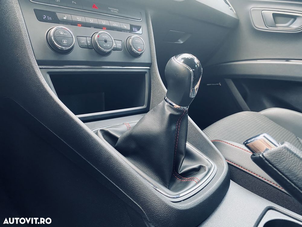 Seat Leon 2.0 TDI DPF Start&Stop FR - 11