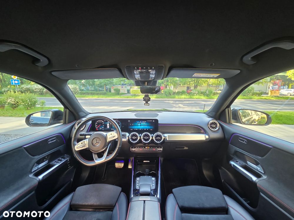 Mercedes-Benz GLB 250 4-Matic AMG Line 8G-DCT - 20