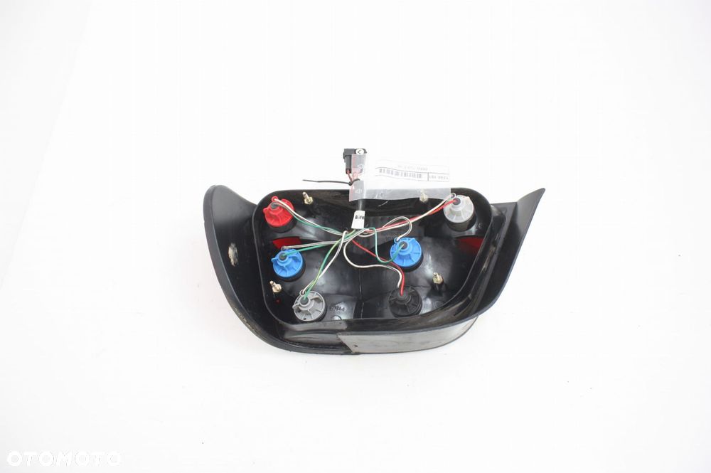 LAMPA TYLNA LEWA BMW 728 E38 - 3