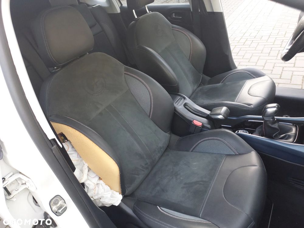 Peugeot 2008 e-HDi FAP 92 STOP & START Business-Line - 14