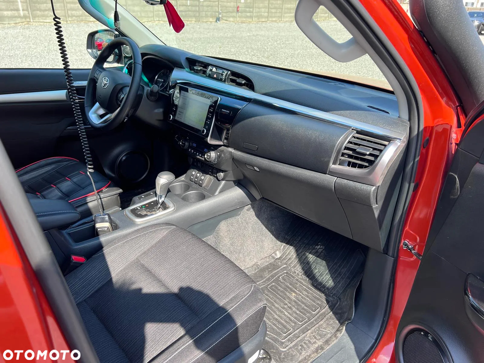 Toyota Hilux 2.8 D-4D Double Cab Invincible 4x4 - 27