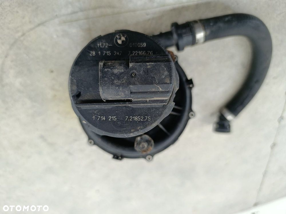 POMPA POWIETRZA WTÓRNEGO BMW 3 E46 72216676 72185275 PIERBURG 1.9 8V 318i - 7
