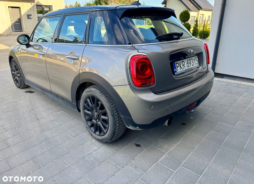 MINI Cooper Standard - 4