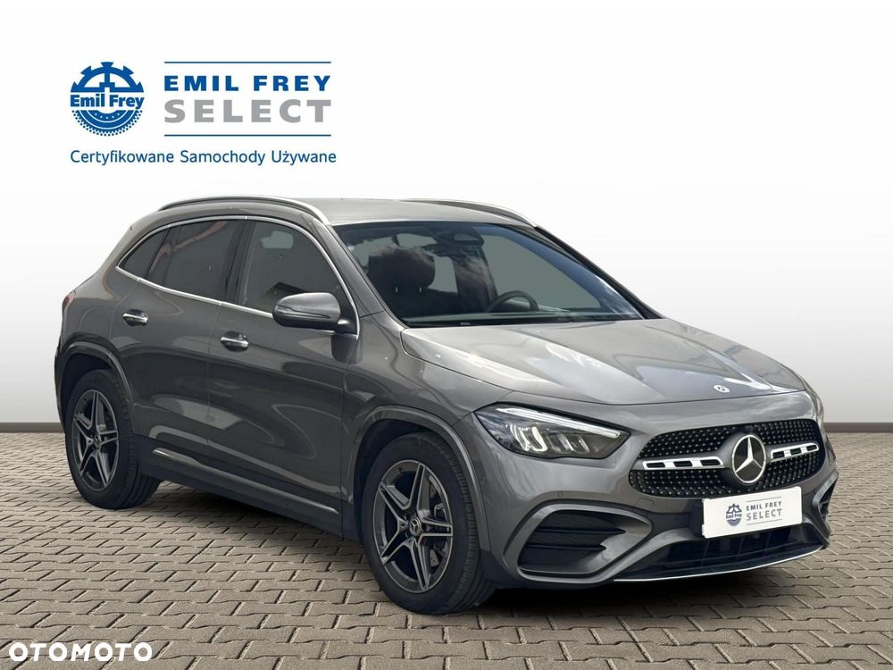 Mercedes-Benz GLA - 7