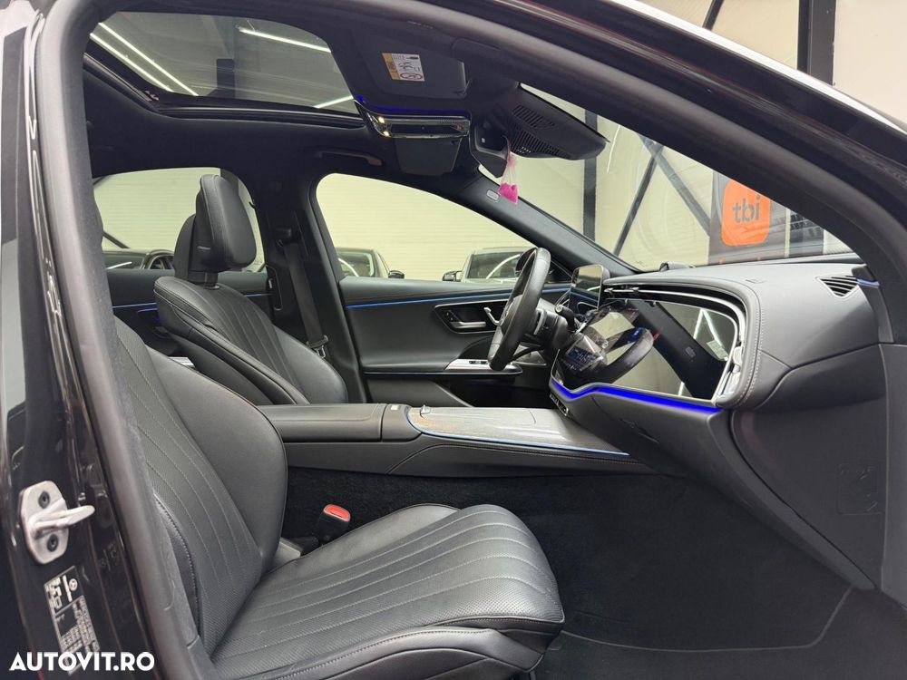 Mercedes-Benz E 300e 4Matic 9G-TRONIC Edition AMG Line - 32