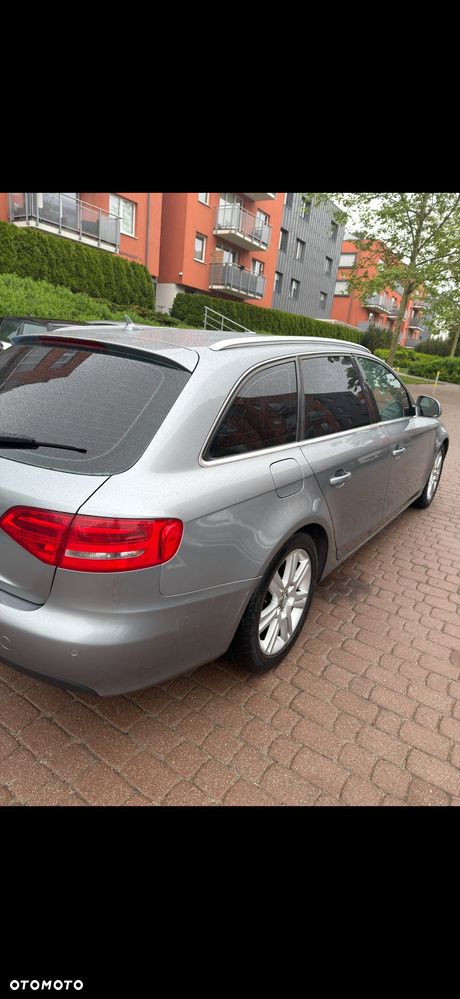 Audi A4 Avant 2.0 TDI DPF multitronic Attraction - 6