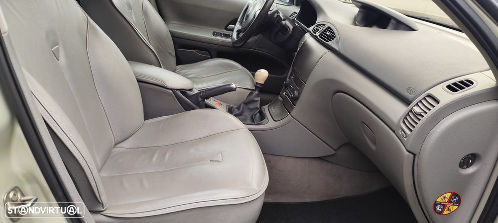 Renault Laguna 2.2 DCi Privilège - 4