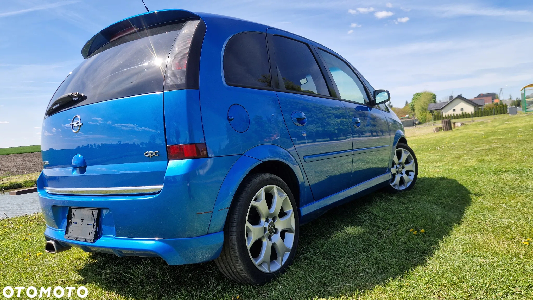 Opel Meriva 1.6 Turbo OPC - 2