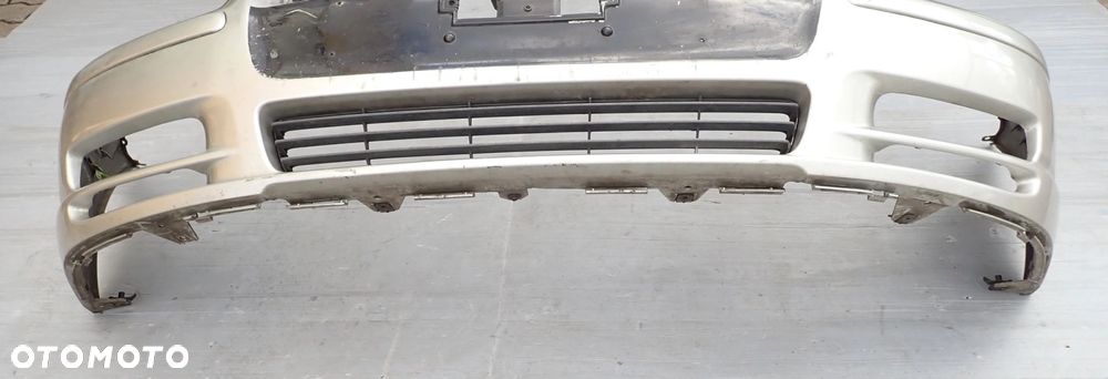 TOYOTA AVENSIS T25 03- ZDERZAK PRZEDNI XENON 1C0 - 2