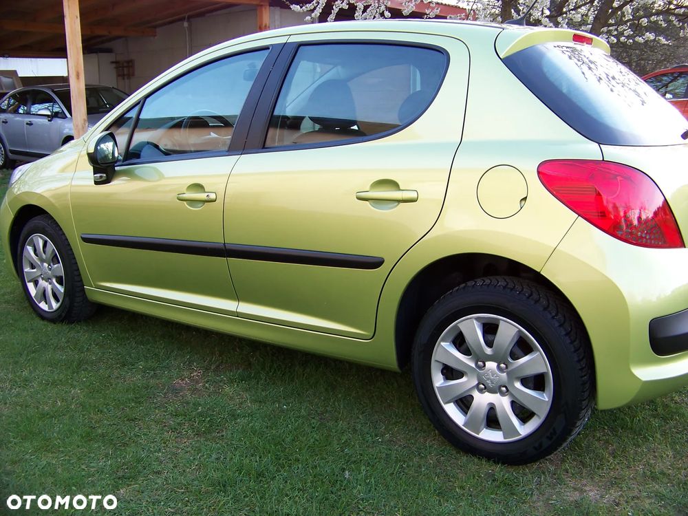 Peugeot 207 1.4 Trendy - 7