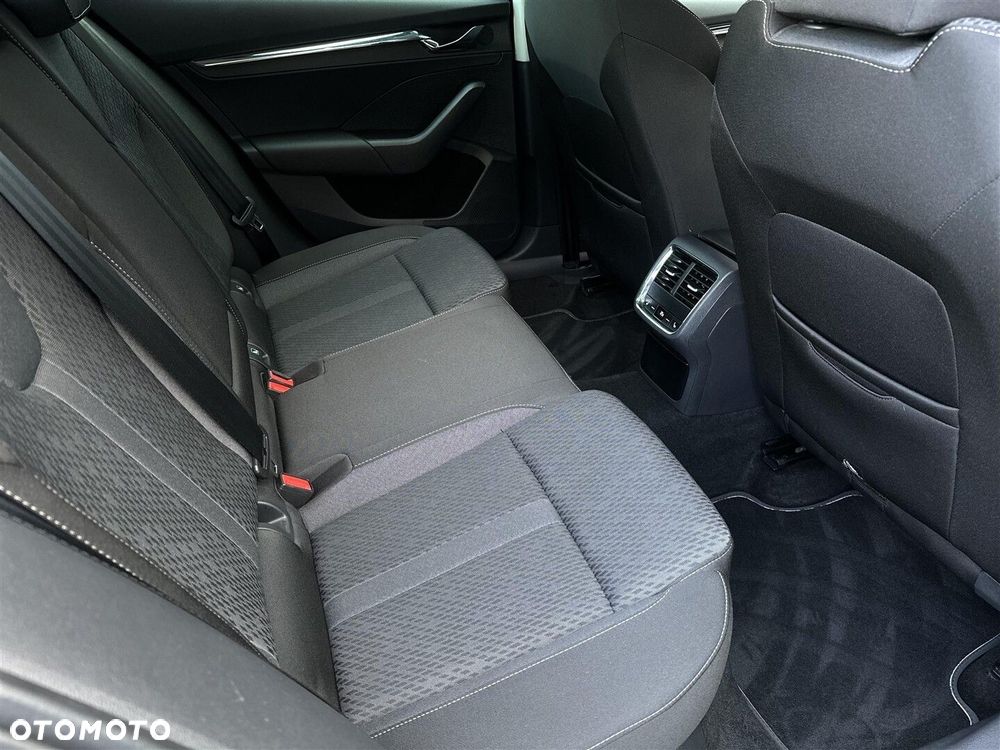 Skoda Octavia 2.0 TSI 4x4 Style DSG - 9